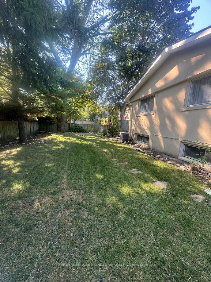 









31


Whitelock

Crescent, Bsmt,
Toronto,




ON
M2K 1V9

