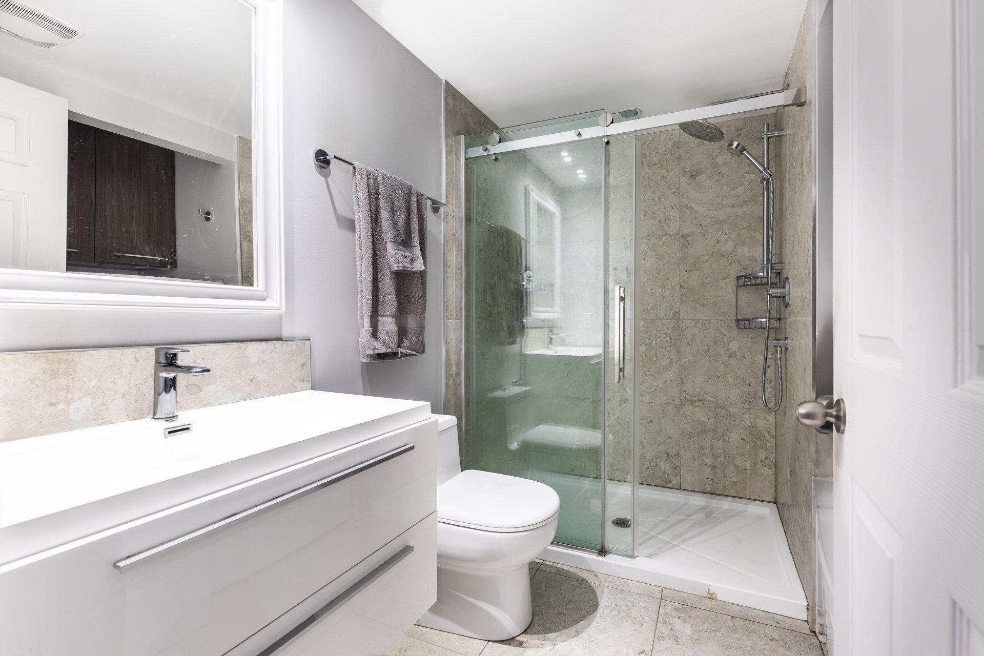 









2355


Boul. Perron

,
Longueuil (Le Vieux-Longueuil),




QC
J4L4G4

