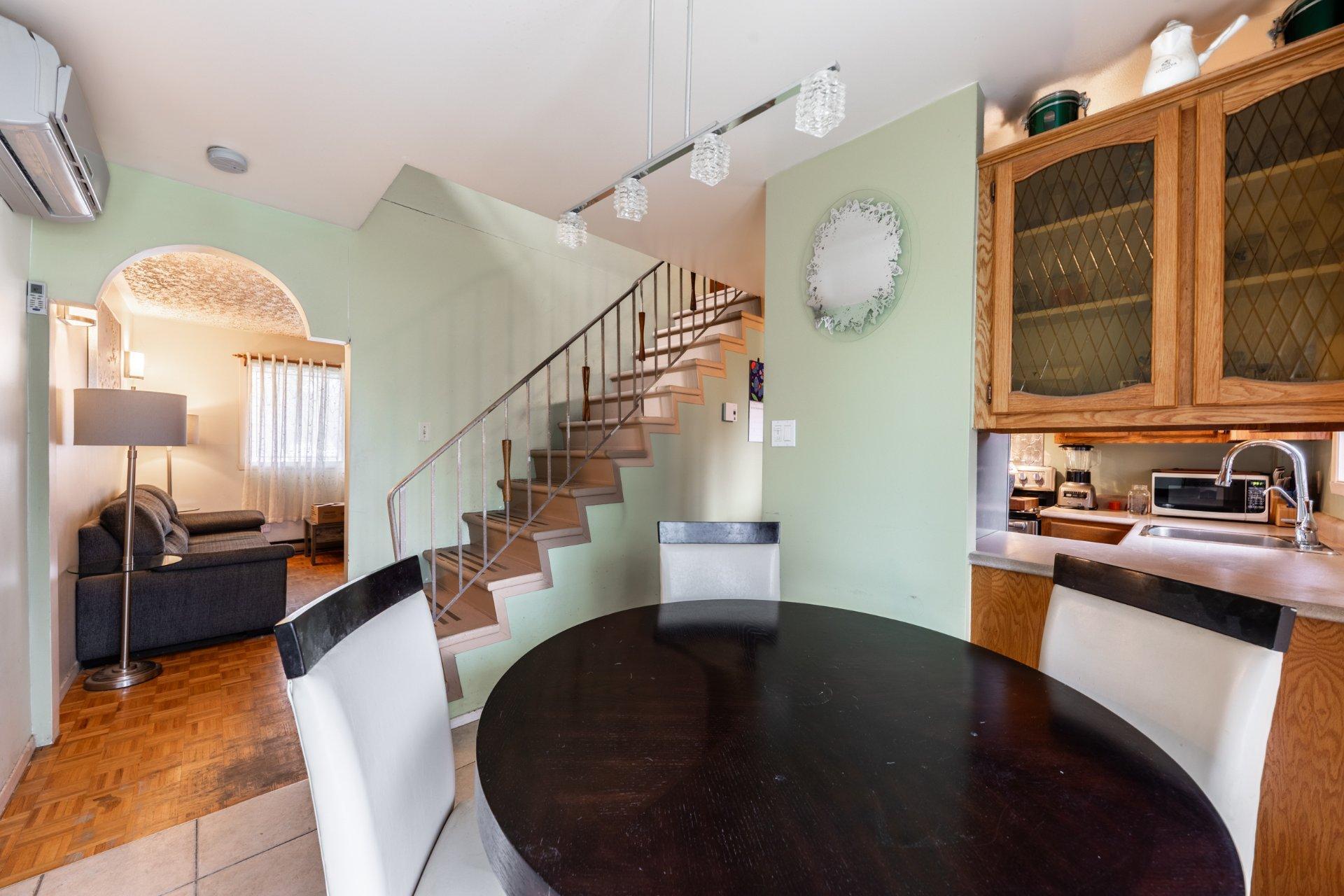 









2355


Boul. Perron

,
Longueuil (Le Vieux-Longueuil),




QC
J4L4G4

