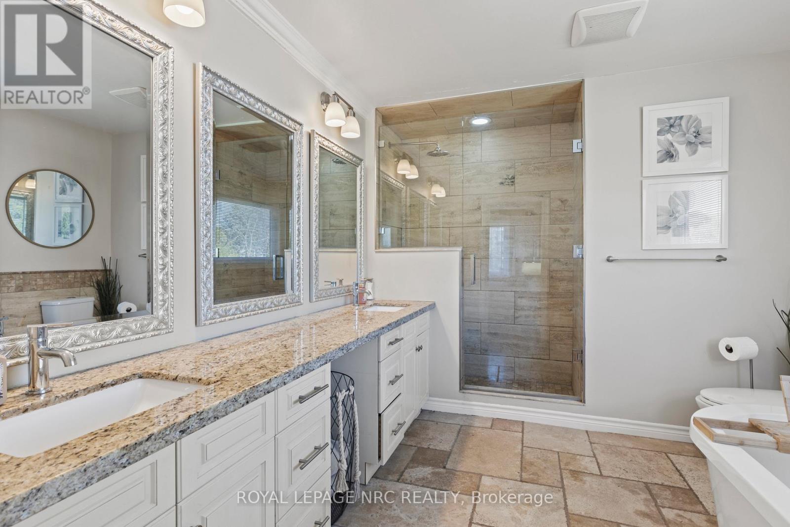 












2905 BUTLER'S WALK

,
Lincoln (Lincoln-Jordan/Vineland),




Ontario
L0R1S0

