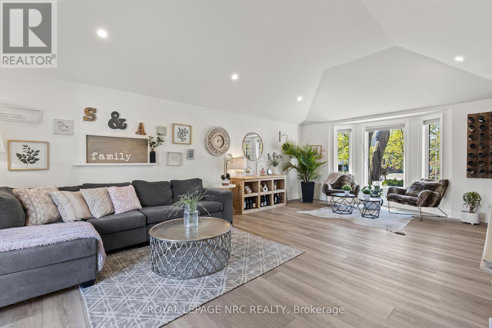 












2905 BUTLER'S WALK

,
Lincoln (Lincoln-Jordan/Vineland),




Ontario
L0R1S0


