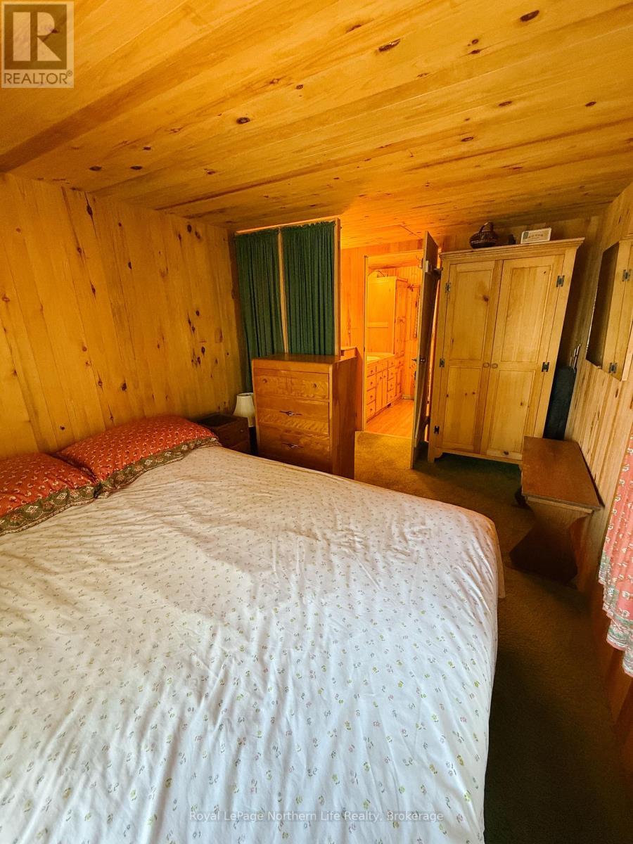 












295 NEAULT ROAD

,
Papineau-Cameron (Papineau Cameron),




Ontario
P0H1V0

