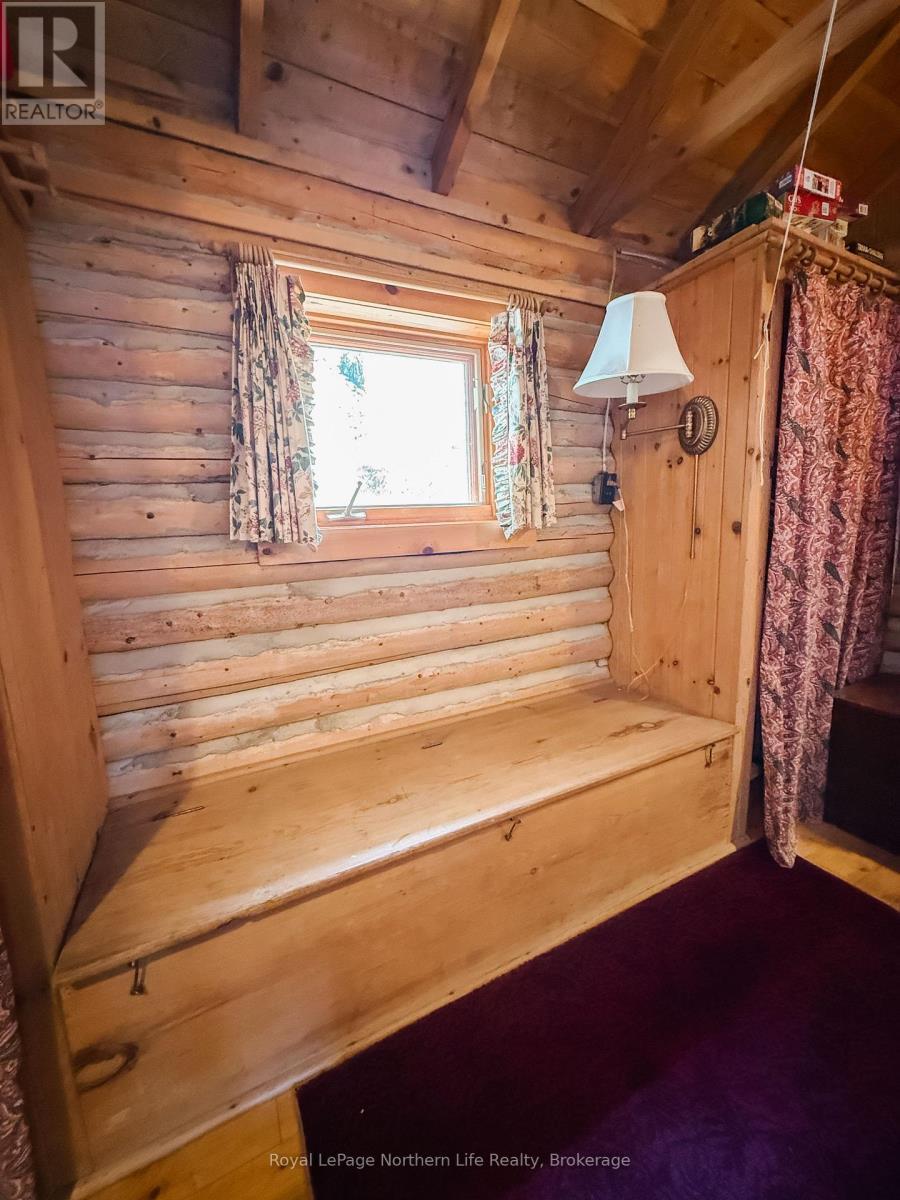 












295 NEAULT ROAD

,
Papineau-Cameron (Papineau Cameron),




Ontario
P0H1V0

