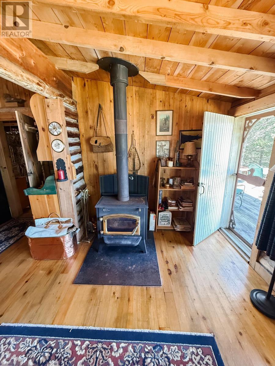 












295 NEAULT ROAD

,
Papineau-Cameron (Papineau Cameron),




Ontario
P0H1V0

