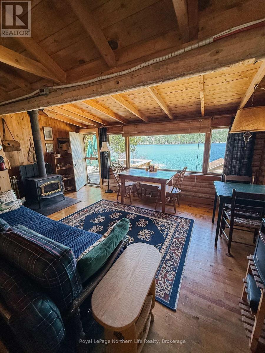 












295 NEAULT ROAD

,
Papineau-Cameron (Papineau Cameron),




Ontario
P0H1V0

