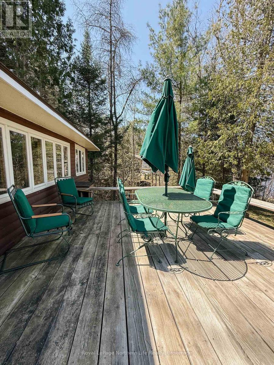 












295 NEAULT ROAD

,
Papineau-Cameron (Papineau Cameron),




Ontario
P0H1V0

