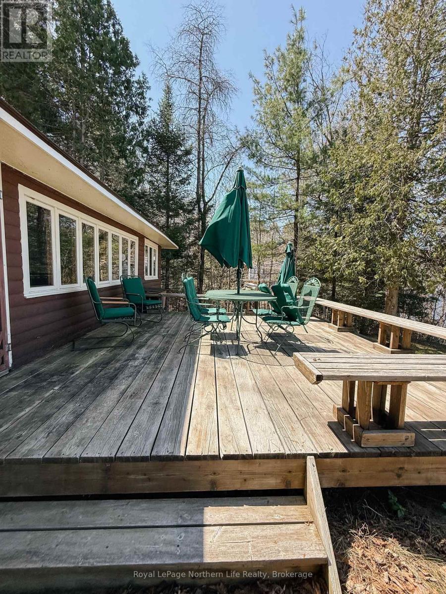












295 NEAULT ROAD

,
Papineau-Cameron (Papineau Cameron),




Ontario
P0H1V0

