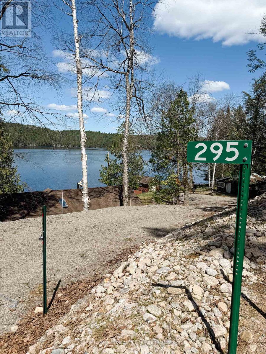 












295 NEAULT ROAD

,
Papineau-Cameron (Papineau Cameron),




Ontario
P0H1V0

