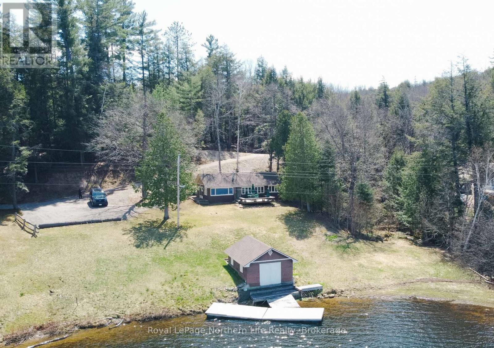 












295 NEAULT ROAD

,
Papineau-Cameron (Papineau Cameron),




Ontario
P0H1V0

