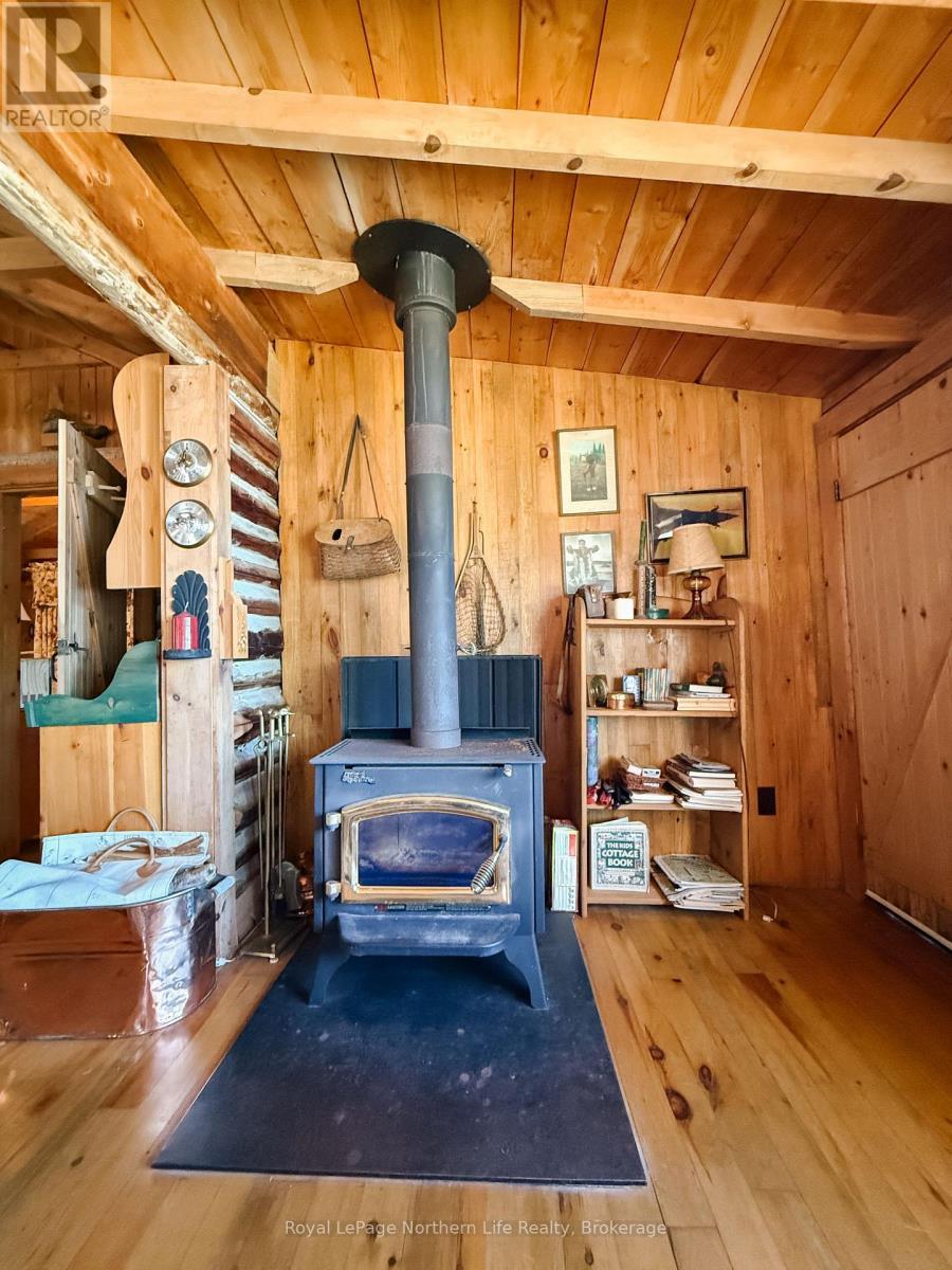 












295 NEAULT ROAD

,
Papineau-Cameron (Papineau Cameron),




Ontario
P0H1V0

