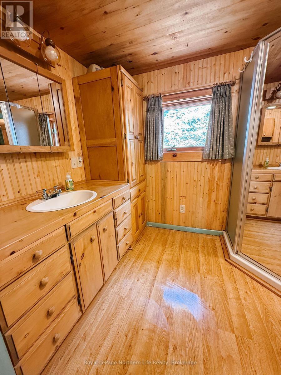 












295 NEAULT ROAD

,
Papineau-Cameron (Papineau Cameron),




Ontario
P0H1V0

