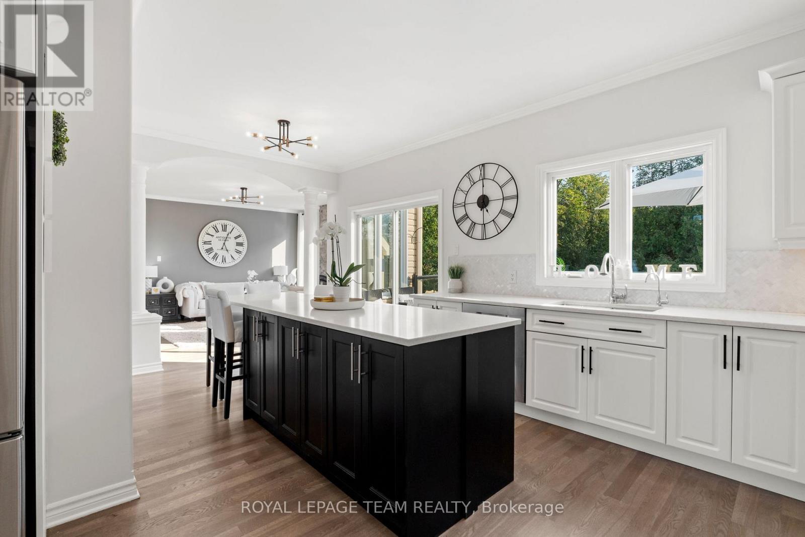 












112 LADY LOCHEAD LANE

,
Ottawa,




Ontario
K0A1L0

