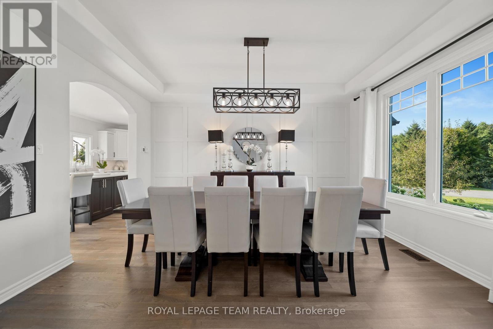












112 LADY LOCHEAD LANE

,
Ottawa,




Ontario
K0A1L0

