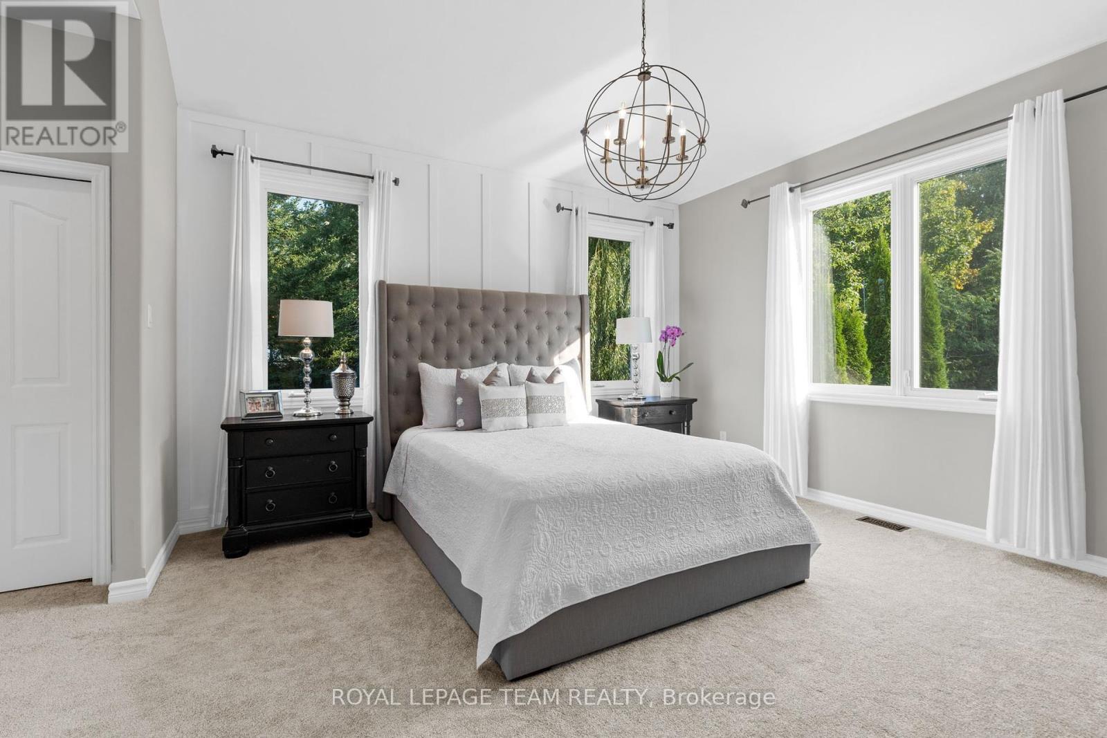 












112 LADY LOCHEAD LANE

,
Ottawa,




Ontario
K0A1L0

