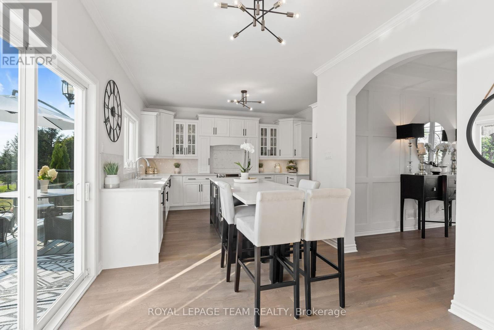 












112 LADY LOCHEAD LANE

,
Ottawa,




Ontario
K0A1L0

