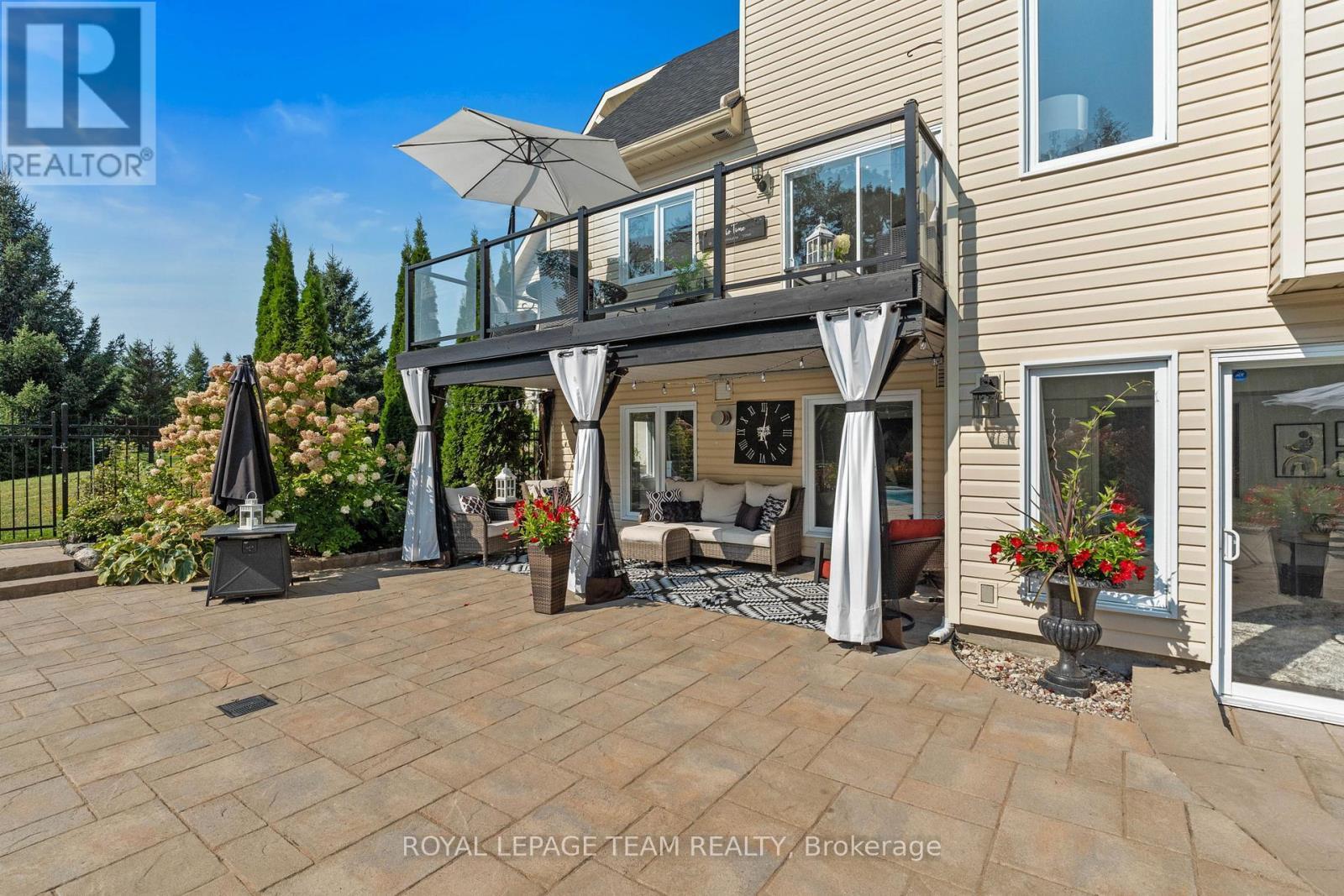 












112 LADY LOCHEAD LANE

,
Ottawa,




Ontario
K0A1L0

