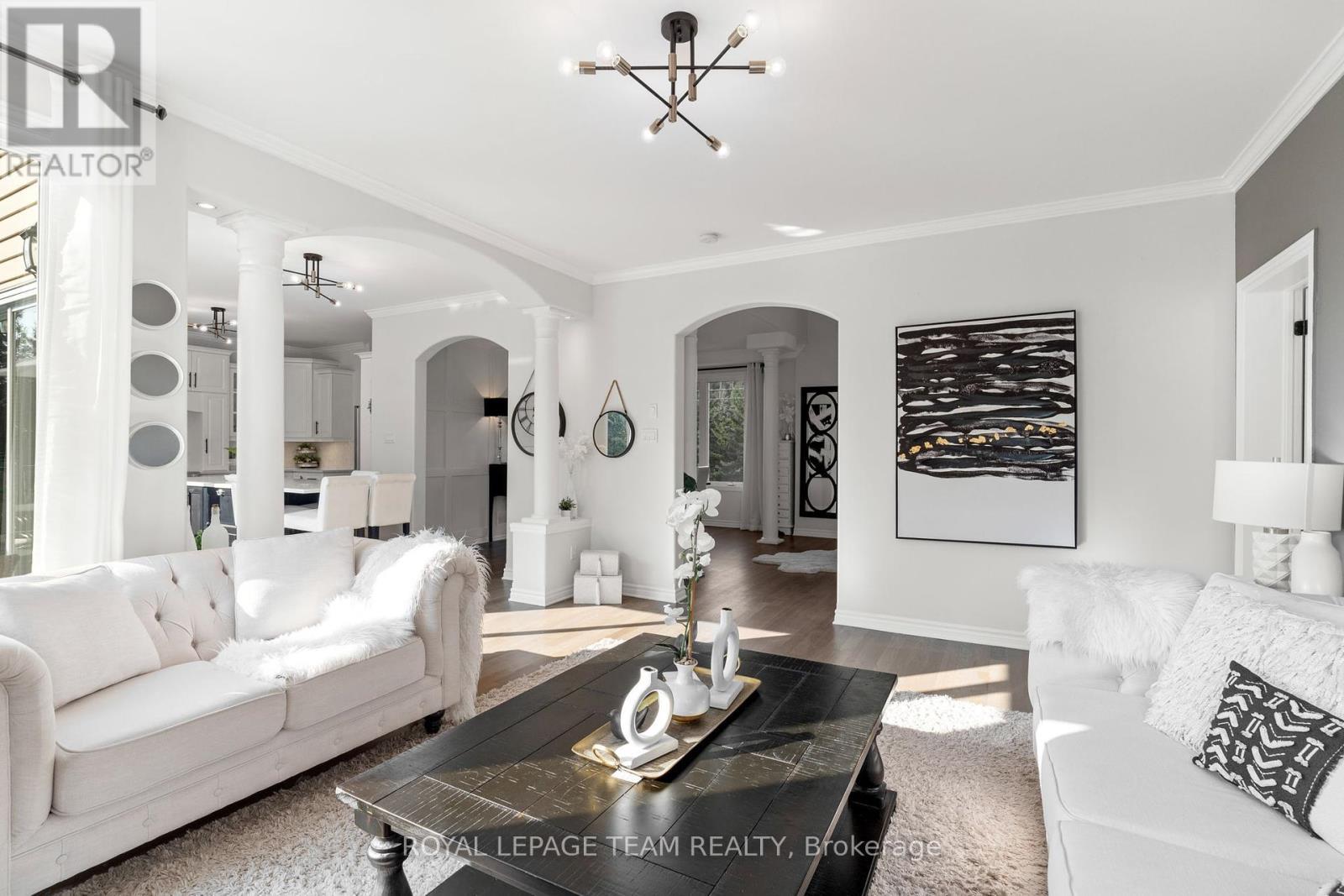 












112 LADY LOCHEAD LANE

,
Ottawa,




Ontario
K0A1L0

