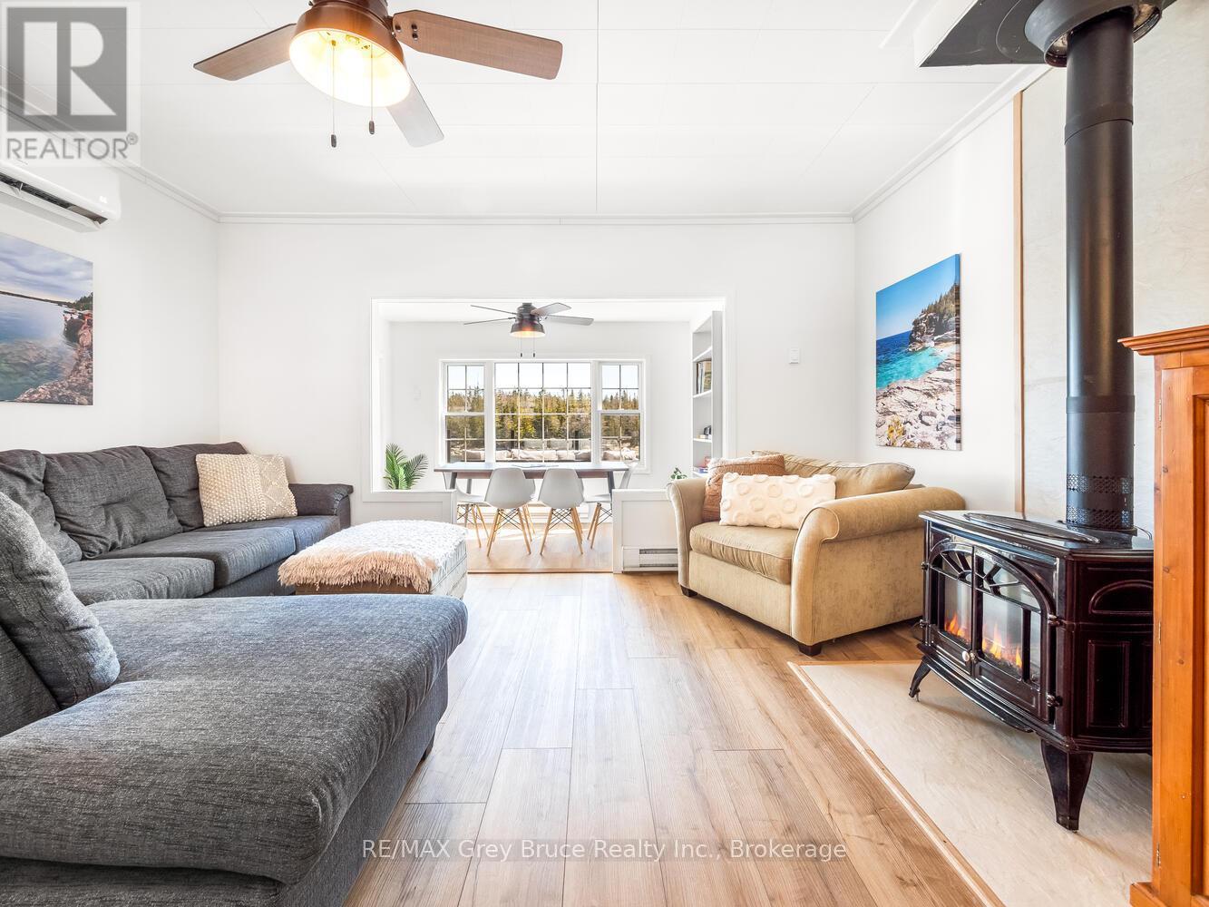 












59 SIMPSON AVENUE

,
Northern Bruce Peninsula,




Ontario
N0H2R0

