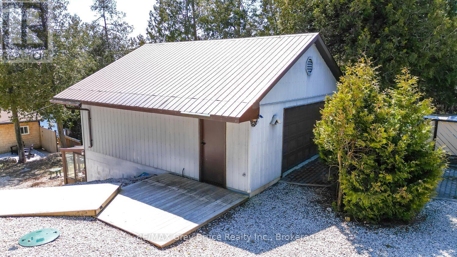 












59 SIMPSON AVENUE

,
Northern Bruce Peninsula,




Ontario
N0H2R0

