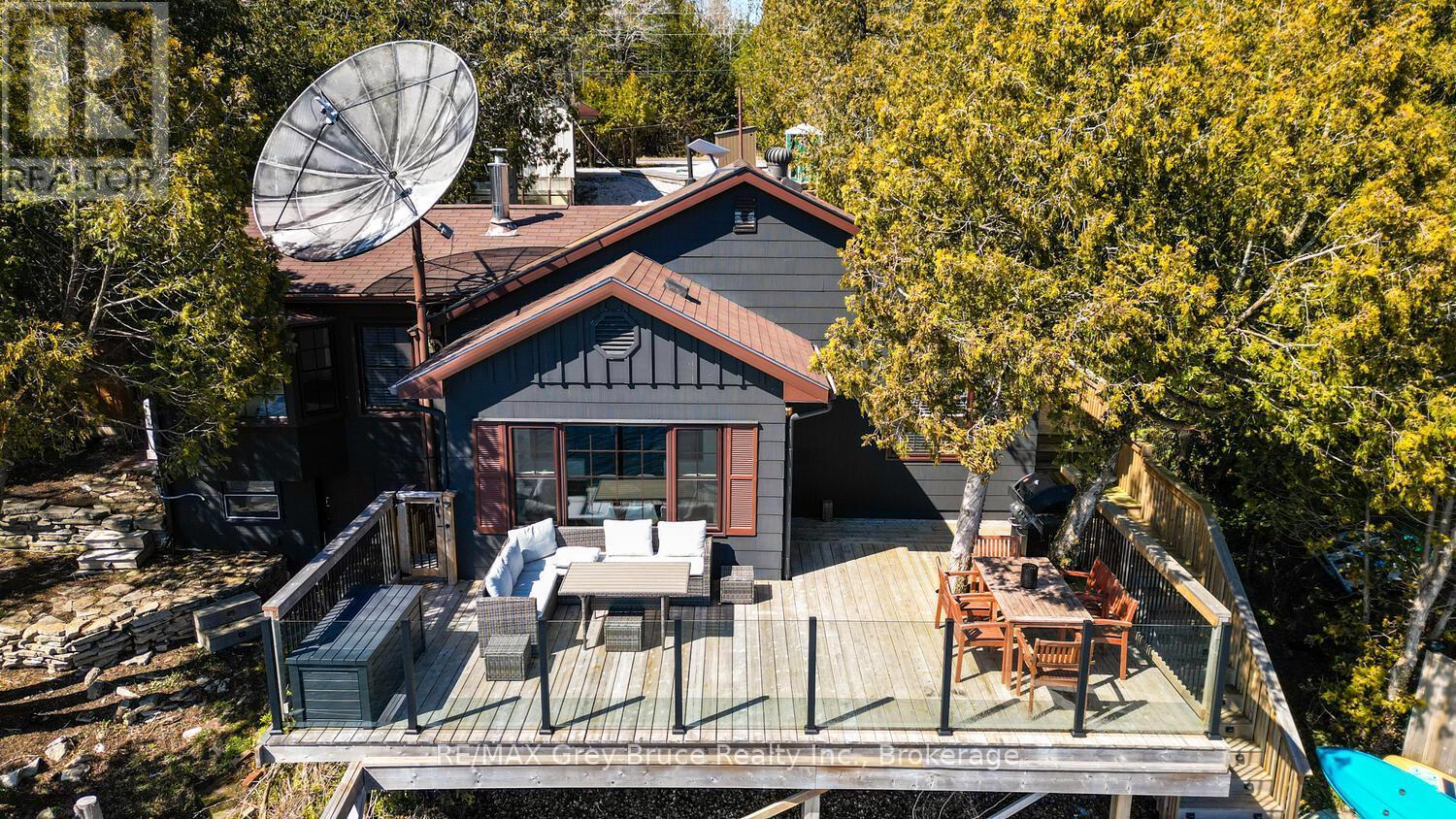 












59 SIMPSON AVENUE

,
Northern Bruce Peninsula,




Ontario
N0H2R0

