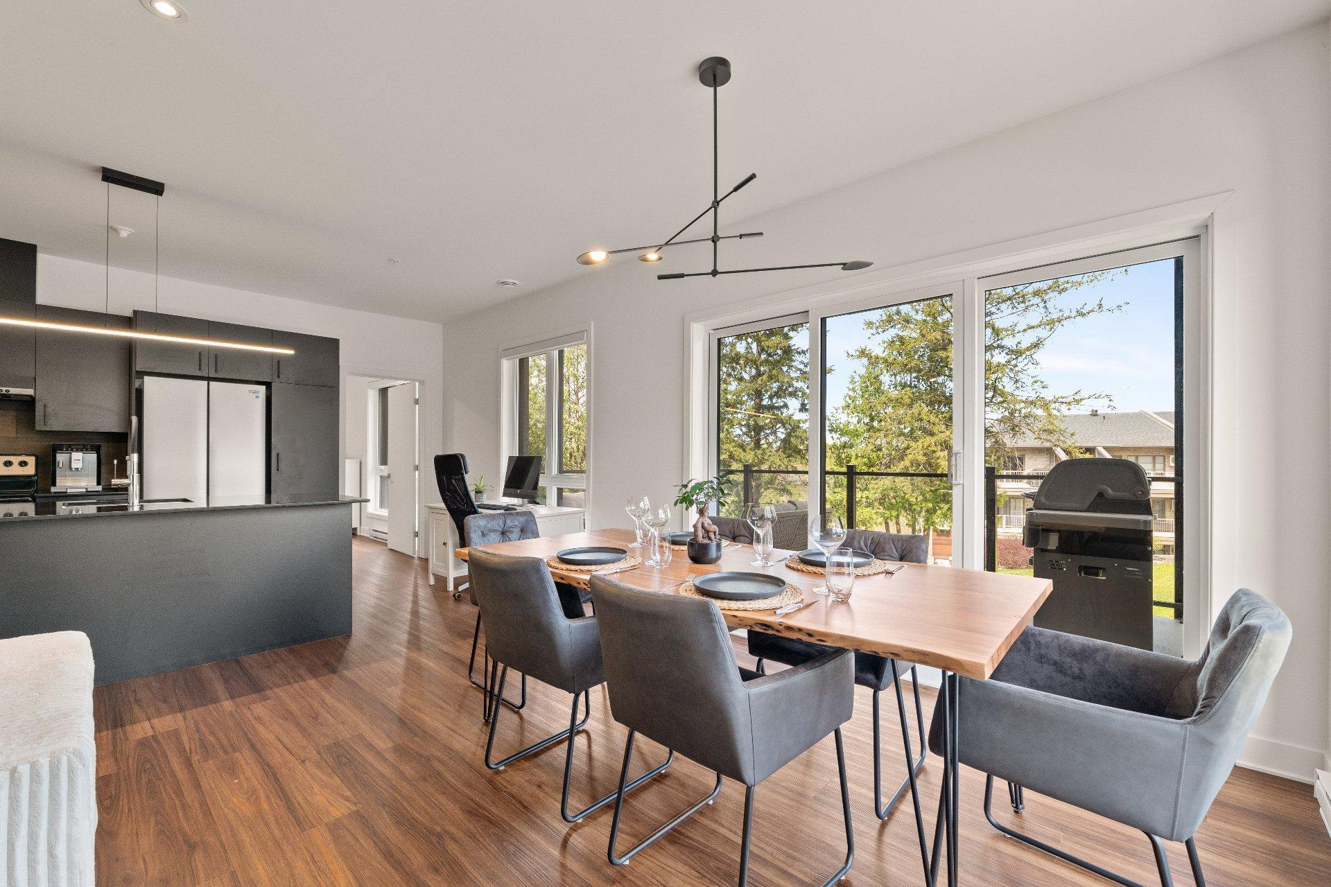 









322


Rue des Vétérans

, 205,
Mont-Saint-Hilaire,




QC
J3H0R8

