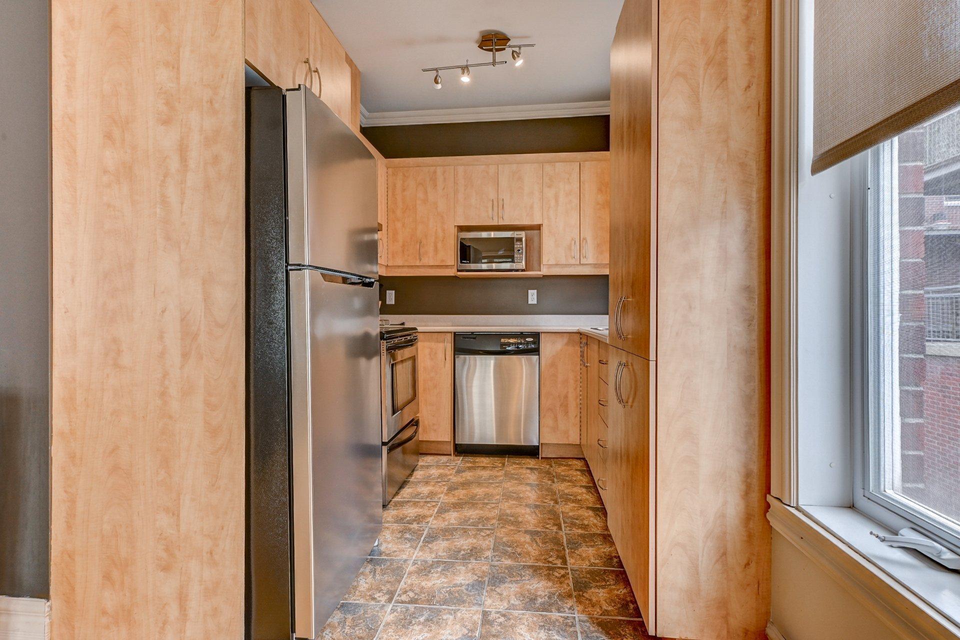









673


Rue St-Timothée

,
Montréal (Ville-Marie),




QC
H2L3N2

