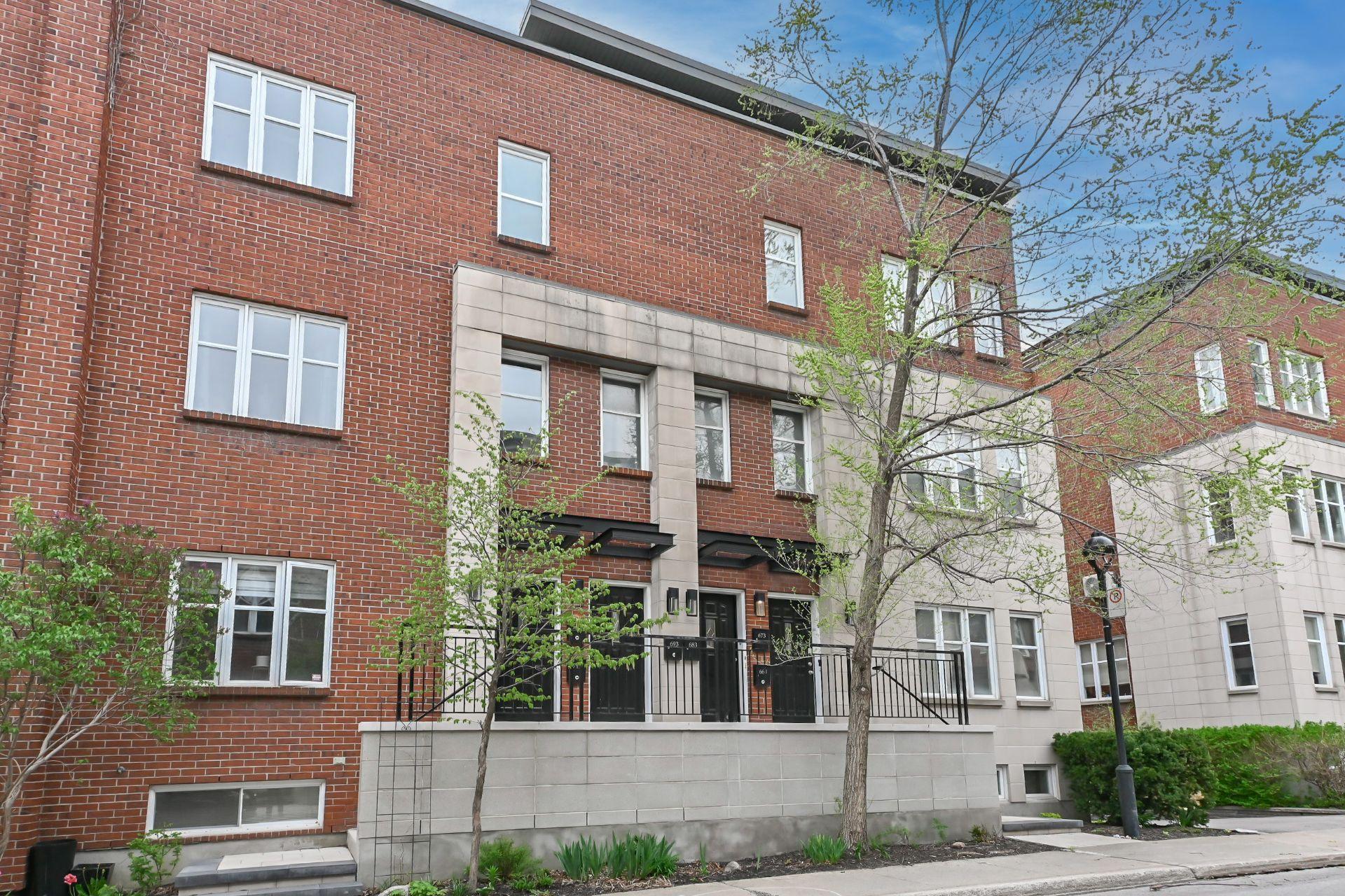 









673


Rue St-Timothée

,
Montréal (Ville-Marie),




QC
H2L3N2

