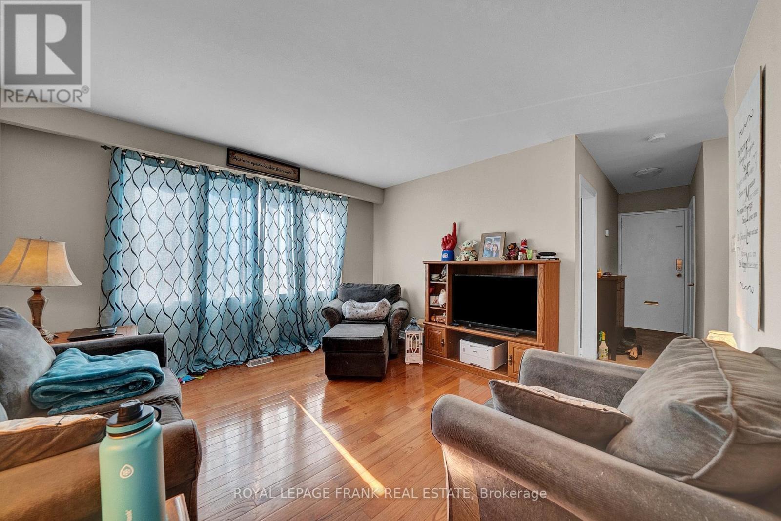 












377 LINDEN STREET

,
Oshawa (Donevan),




Ontario
L1H6R6

