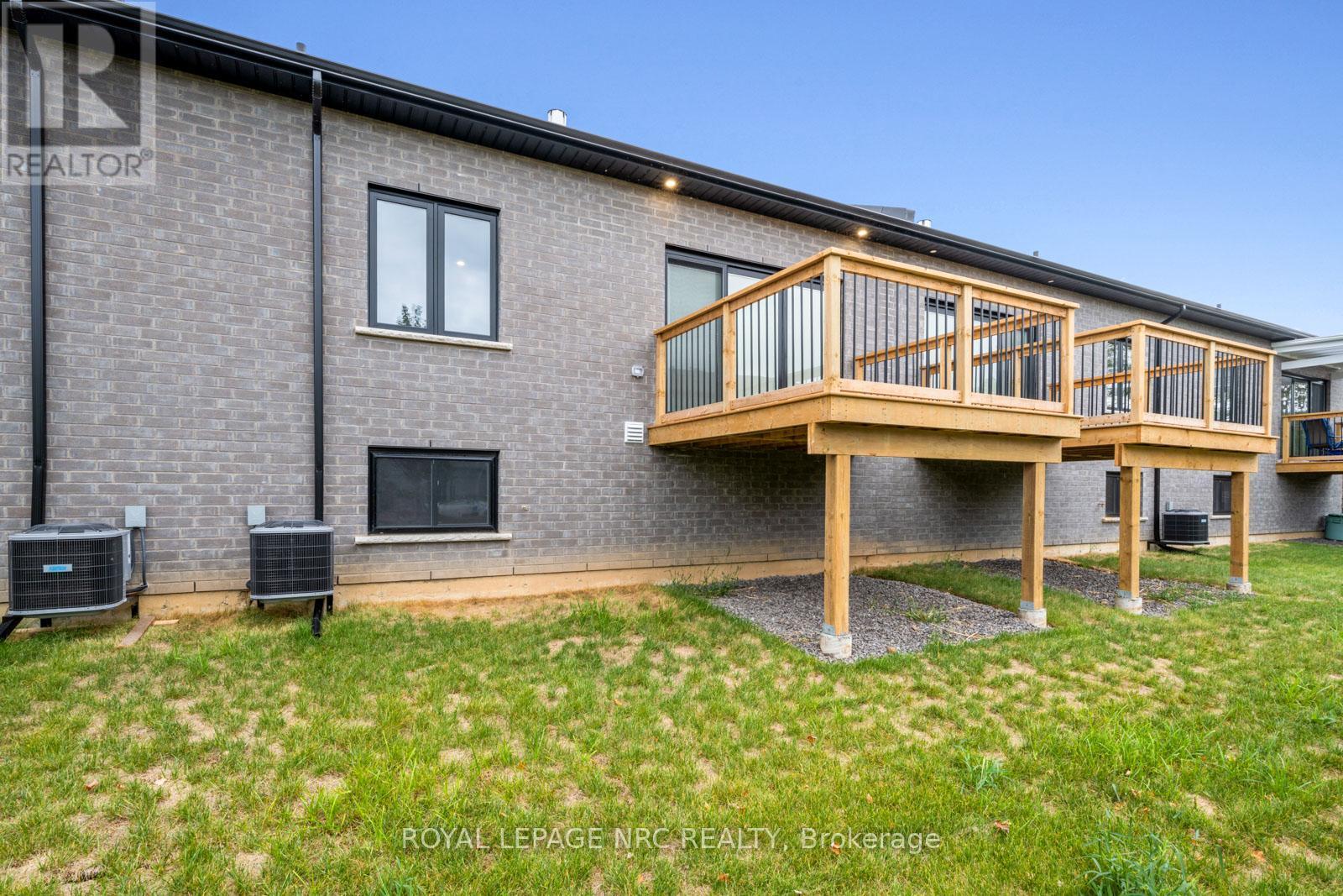 












734 CLARENCE STREET

,
Port Colborne (Sugarloaf),




Ontario
L3K0A8


