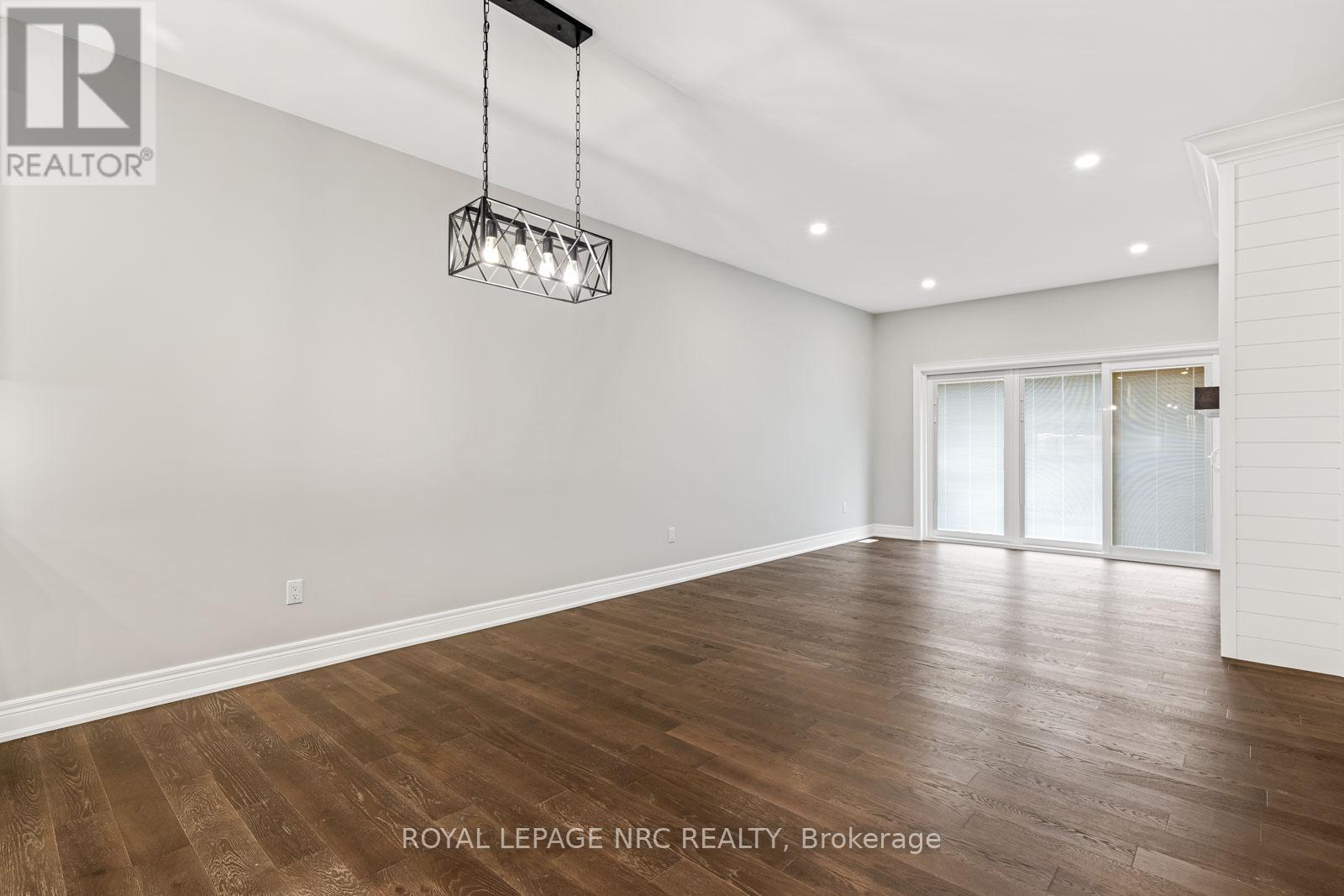 












734 CLARENCE STREET

,
Port Colborne (Sugarloaf),




Ontario
L3K0A8

