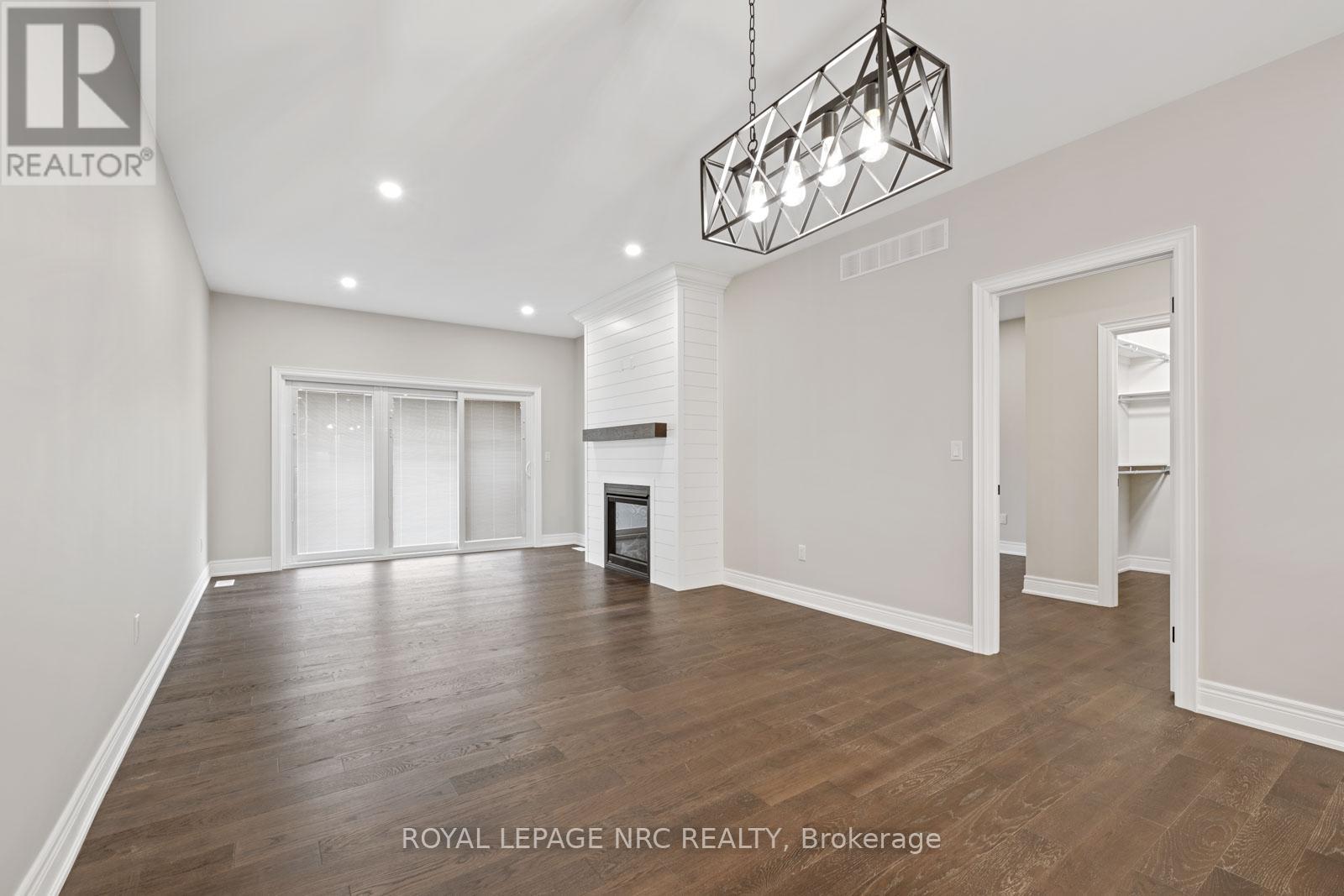 












734 CLARENCE STREET

,
Port Colborne (Sugarloaf),




Ontario
L3K0A8

