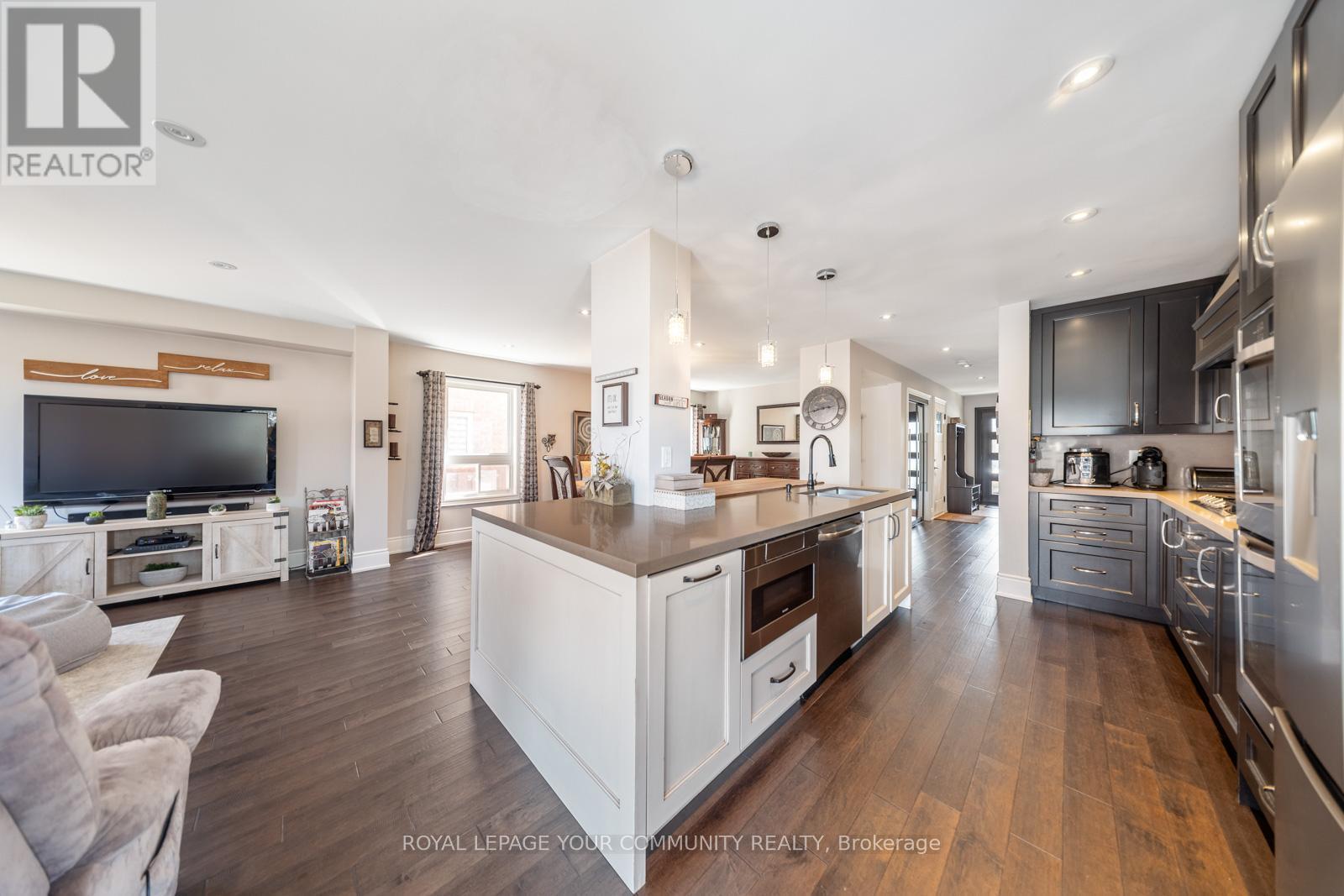 












68 GOYO GATE

,
Vaughan,




Ontario
L6A3T3

