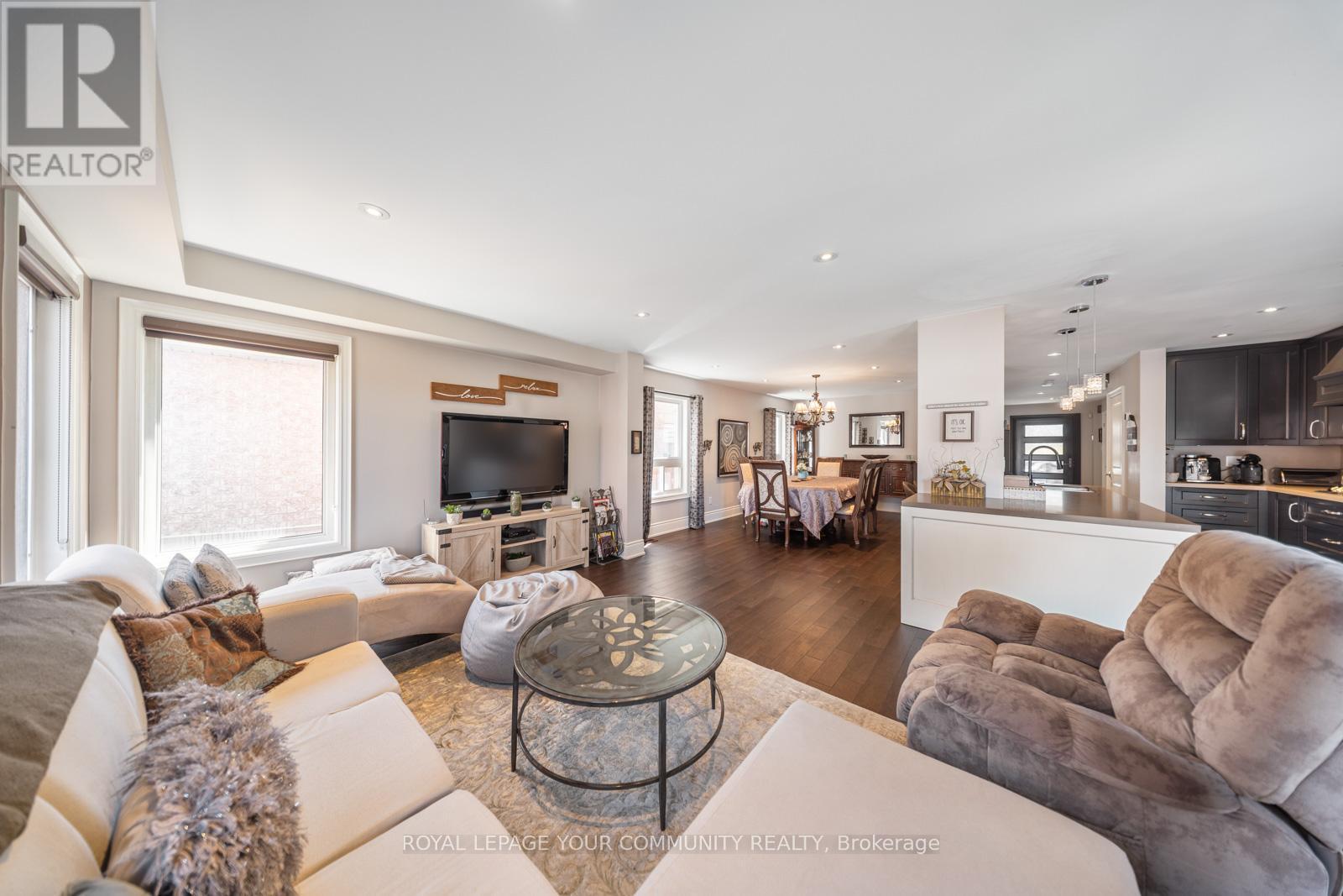 












68 GOYO GATE

,
Vaughan,




Ontario
L6A3T3

