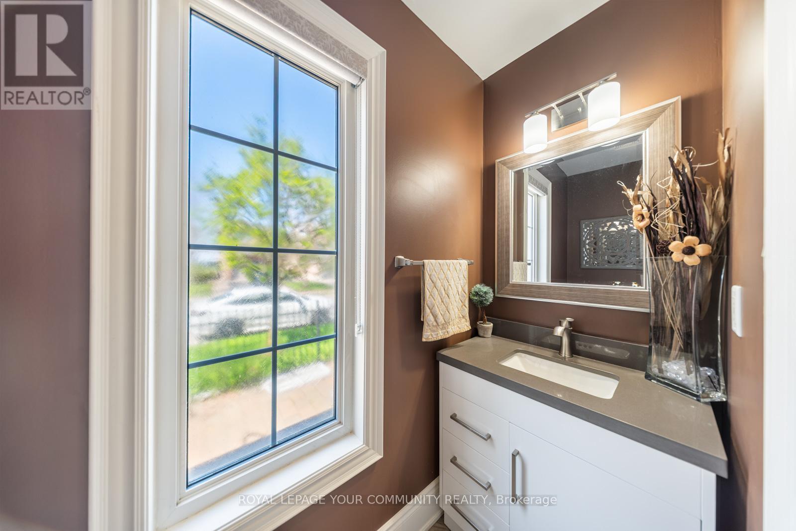 












68 GOYO GATE

,
Vaughan,




Ontario
L6A3T3

