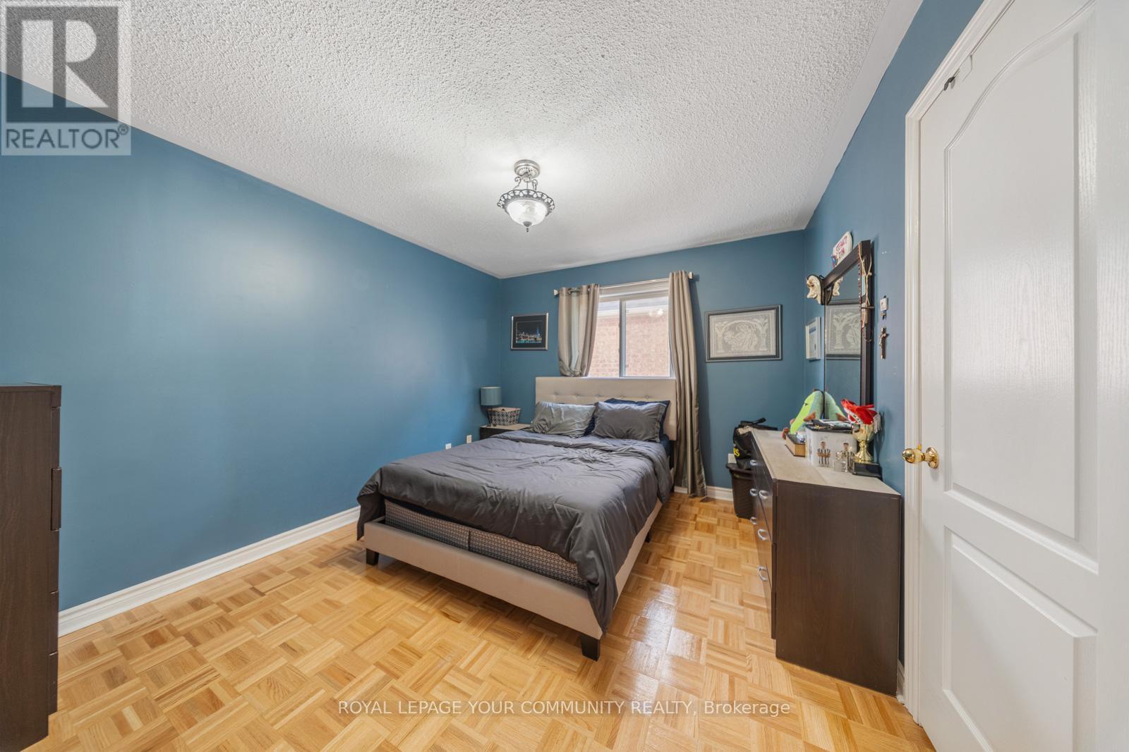 












68 GOYO GATE

,
Vaughan,




Ontario
L6A3T3

