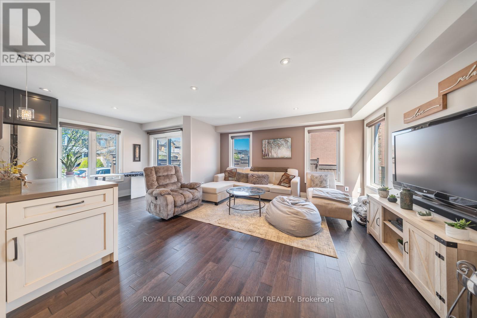












68 GOYO GATE

,
Vaughan,




Ontario
L6A3T3

