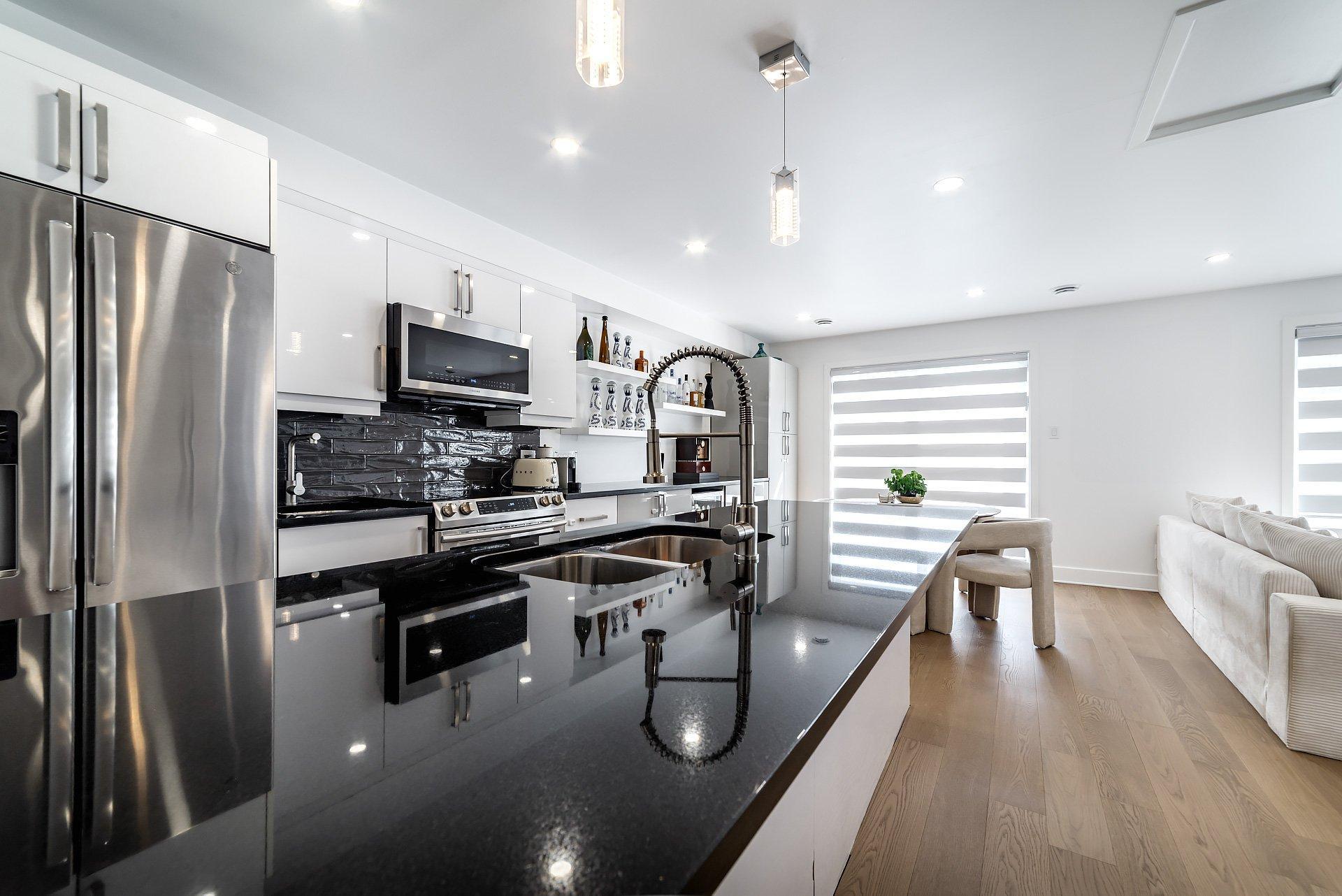 









7373A


Ch. Kildare

,
Côte-Saint-Luc,




QC
H4W0B8

