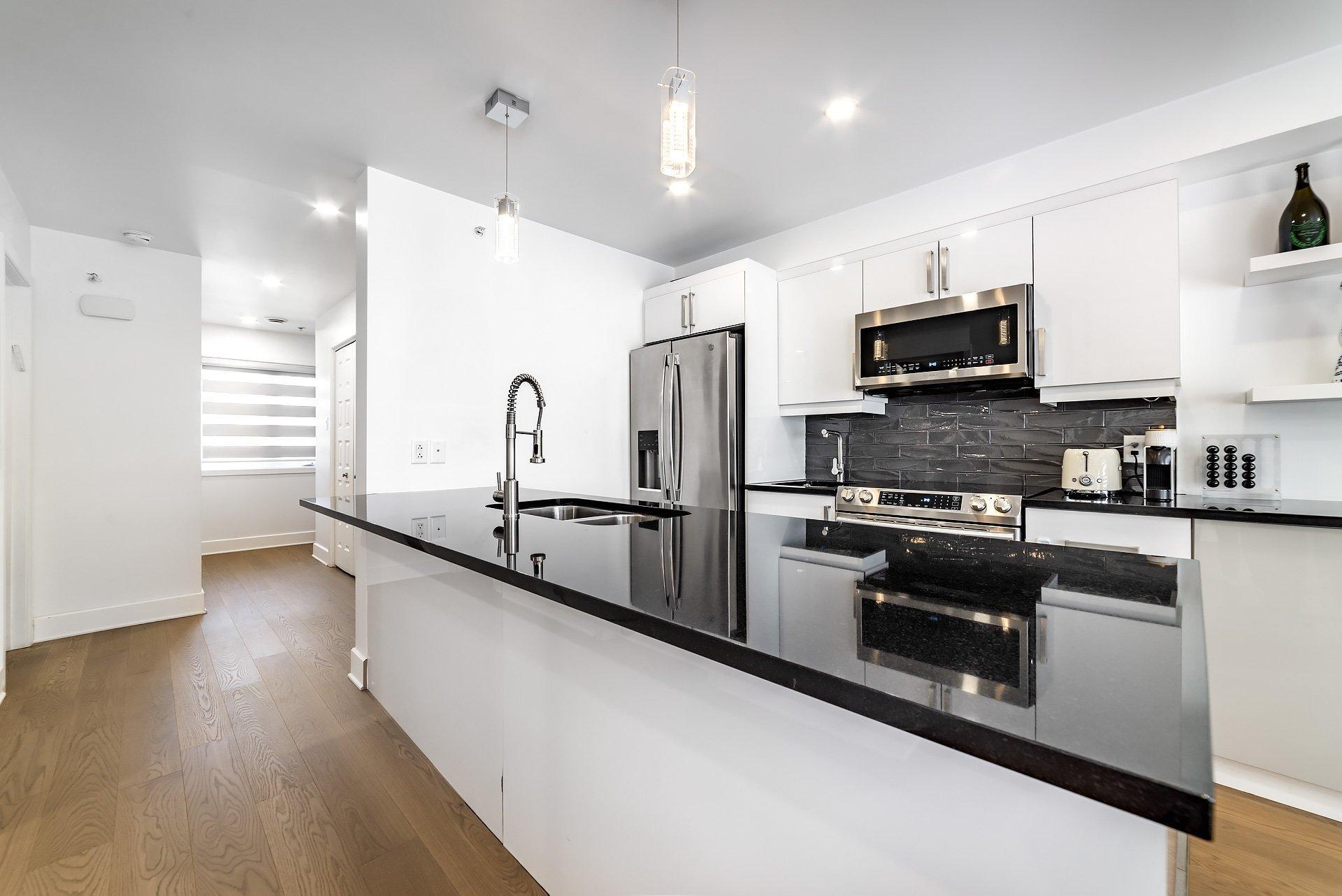 









7373A


Ch. Kildare

,
Côte-Saint-Luc,




QC
H4W0B8

