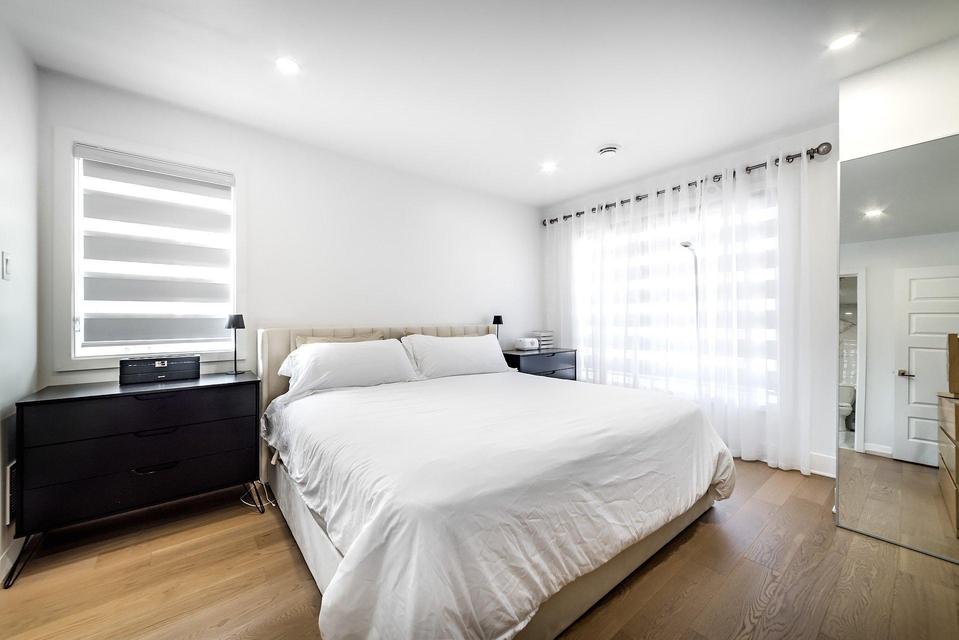 









7373A


Ch. Kildare

,
Côte-Saint-Luc,




QC
H4W0B8

