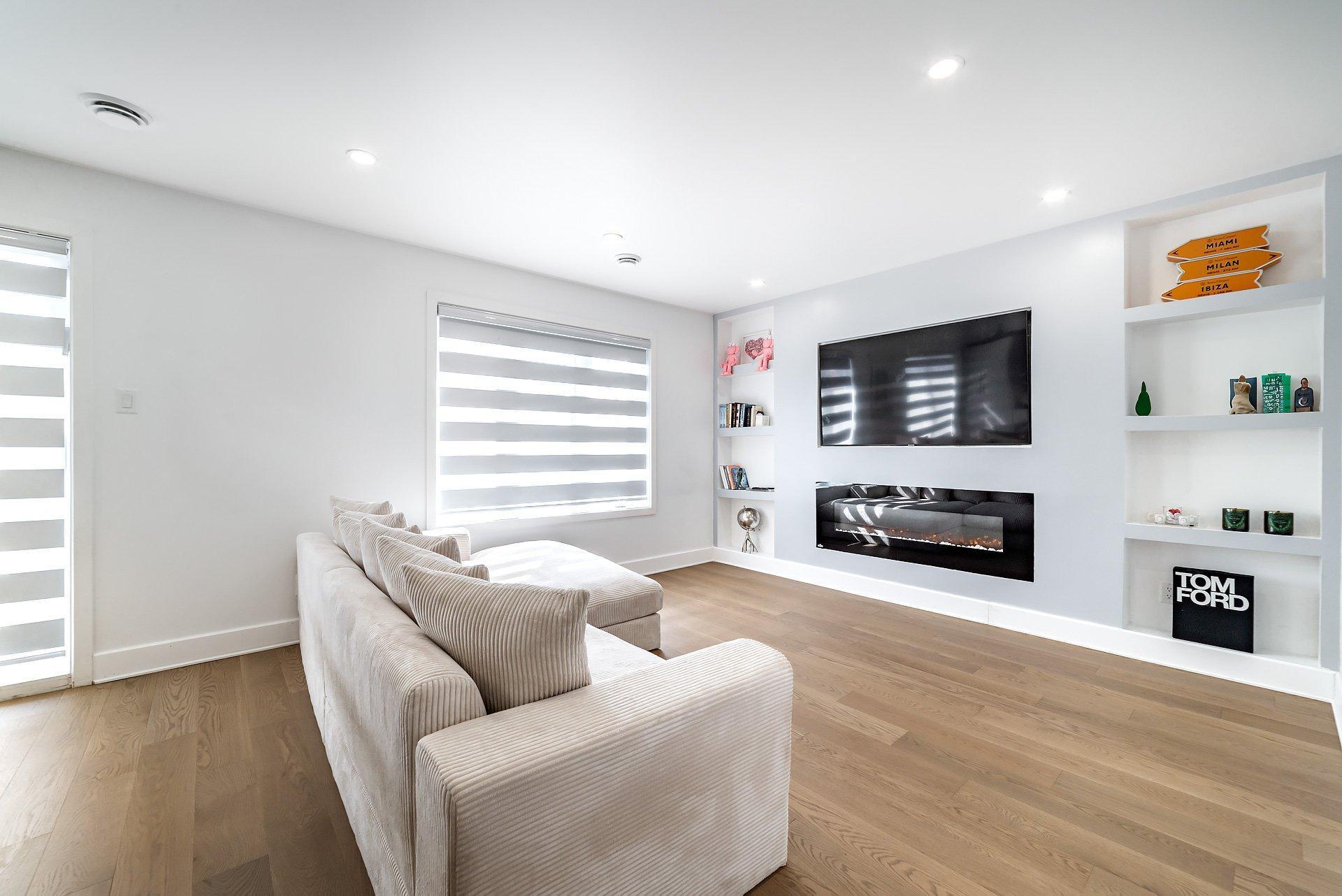 









7373A


Ch. Kildare

,
Côte-Saint-Luc,




QC
H4W0B8

