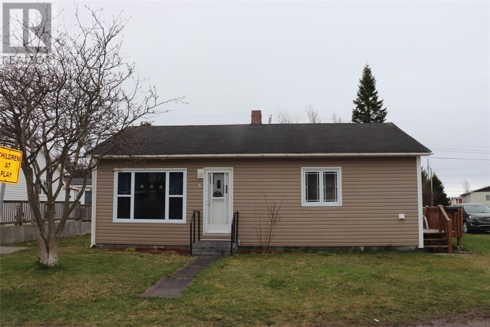 












8 St Stephens Street

,
Stephenville,




Newfoundland & Labrador
A2N1L7

