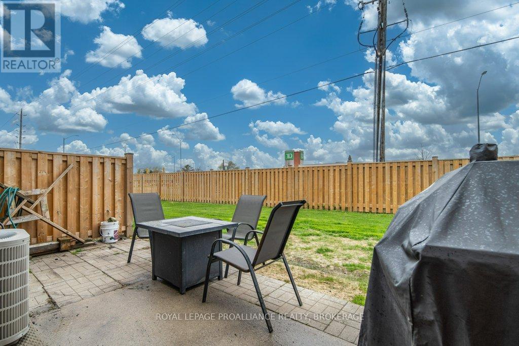 












66 - 848 DATZELL LANE

,
Kingston (South of Taylor-Kidd Blvd),




Ontario
K7M7P8


