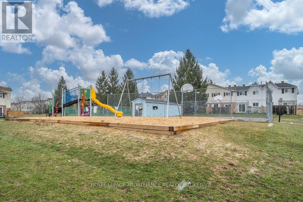 












66 - 848 DATZELL LANE

,
Kingston (South of Taylor-Kidd Blvd),




Ontario
K7M7P8

