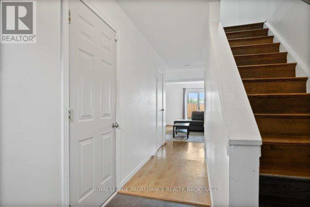 












66 - 848 DATZELL LANE

,
Kingston (South of Taylor-Kidd Blvd),




Ontario
K7M7P8

