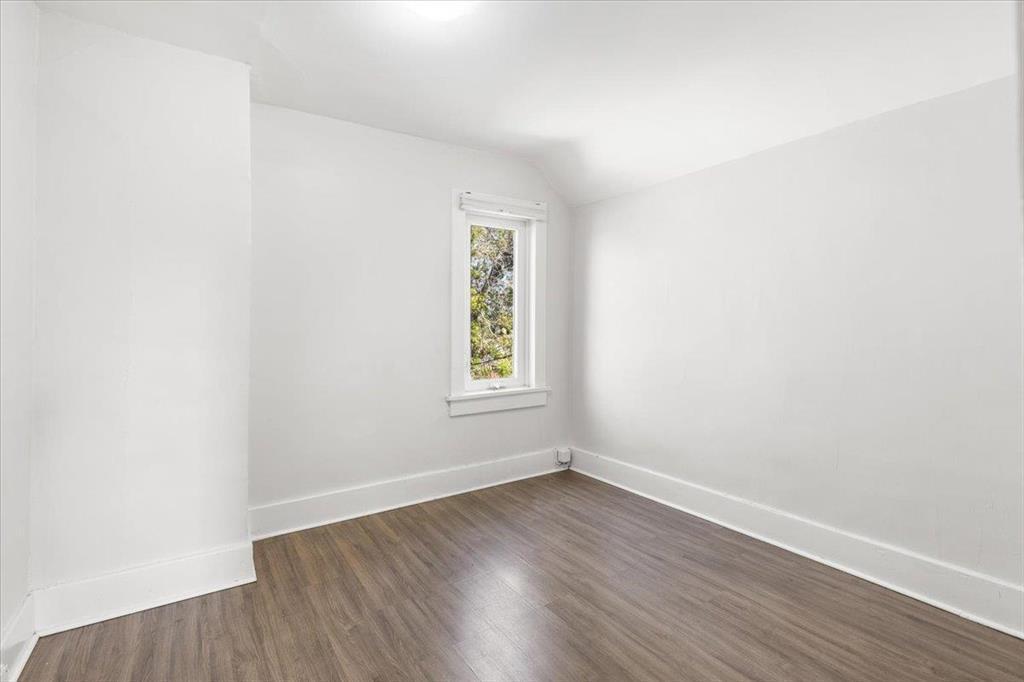 












1565 Ross Avenue

,
Winnipeg,




Manitoba
R3E1E2

