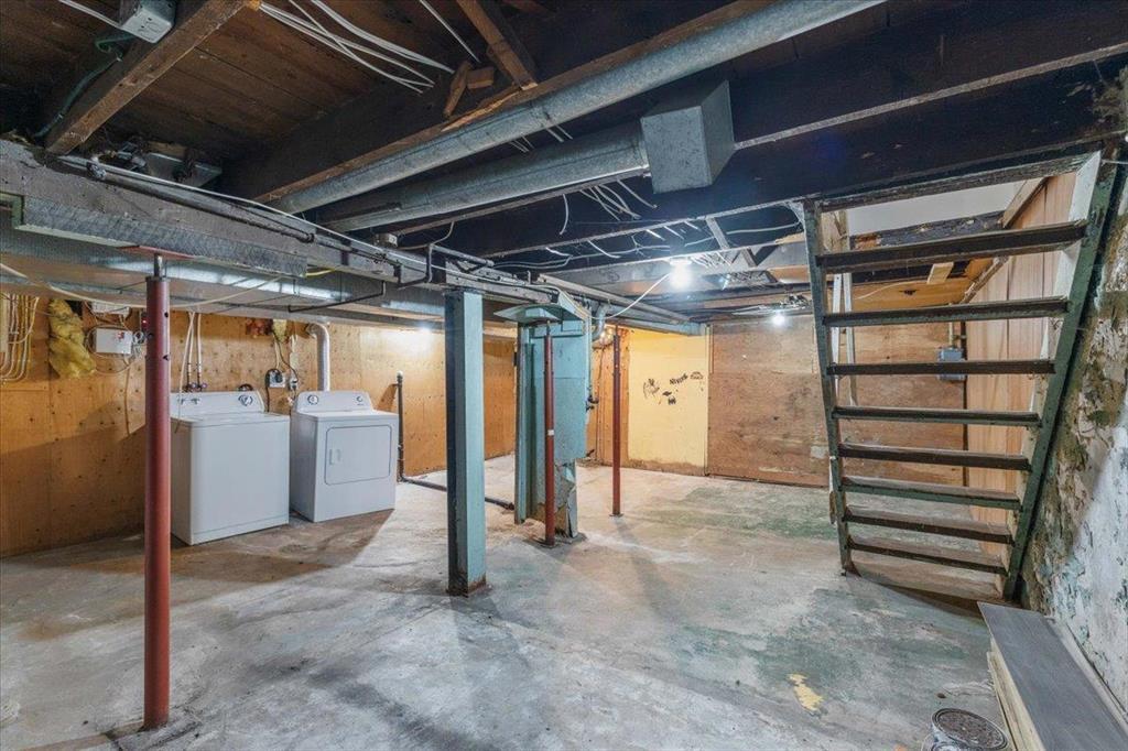 












1565 Ross Avenue

,
Winnipeg,




Manitoba
R3E1E2

