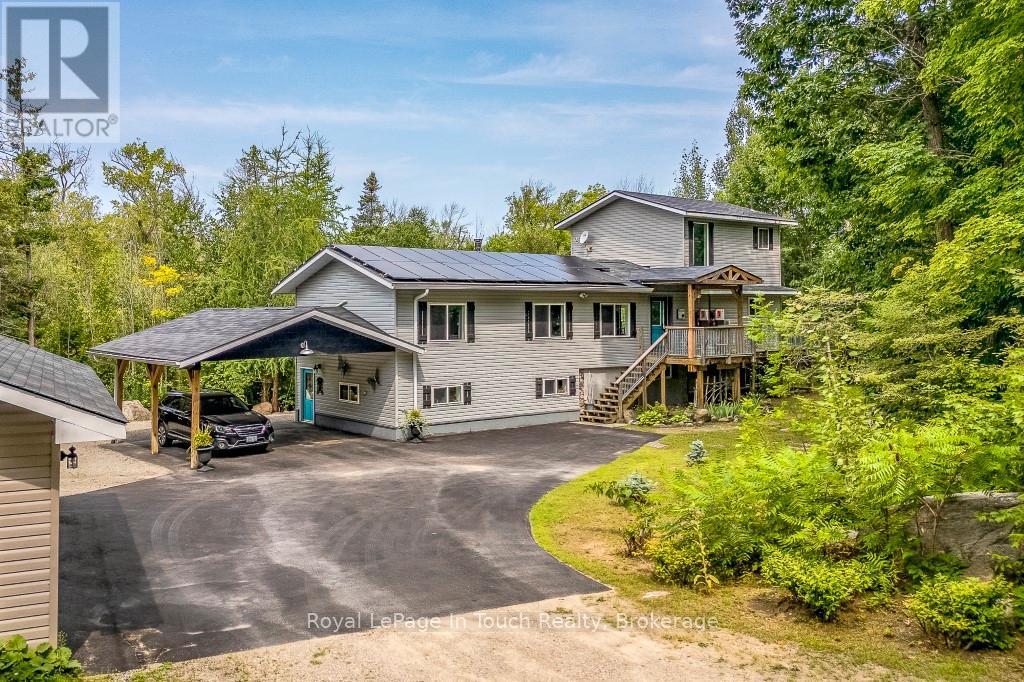 












36 MEADOWS AVENUE

,
Tay,




Ontario
L0K2C0

