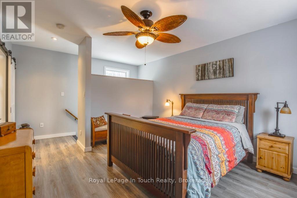 












36 MEADOWS AVENUE

,
Tay,




Ontario
L0K2C0

