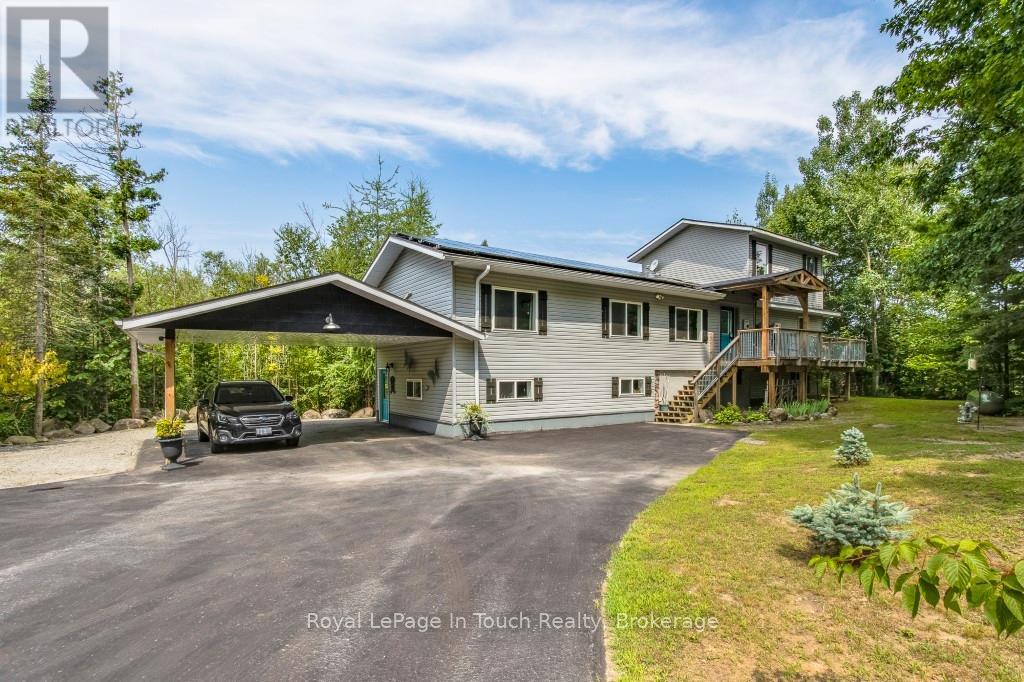 












36 MEADOWS AVENUE

,
Tay,




Ontario
L0K2C0

