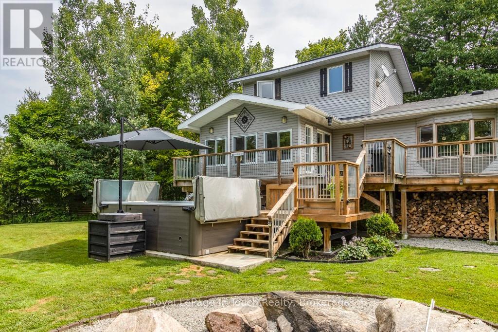 












36 MEADOWS AVENUE

,
Tay,




Ontario
L0K2C0

